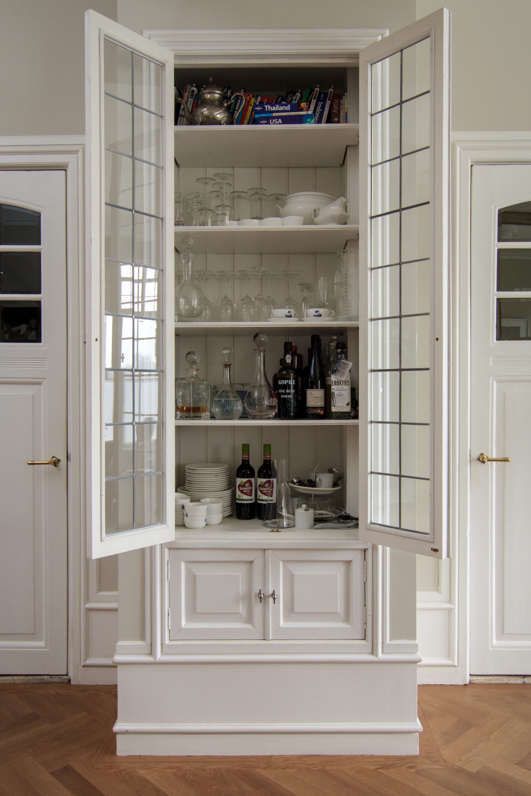 servieskast op maat, en suite